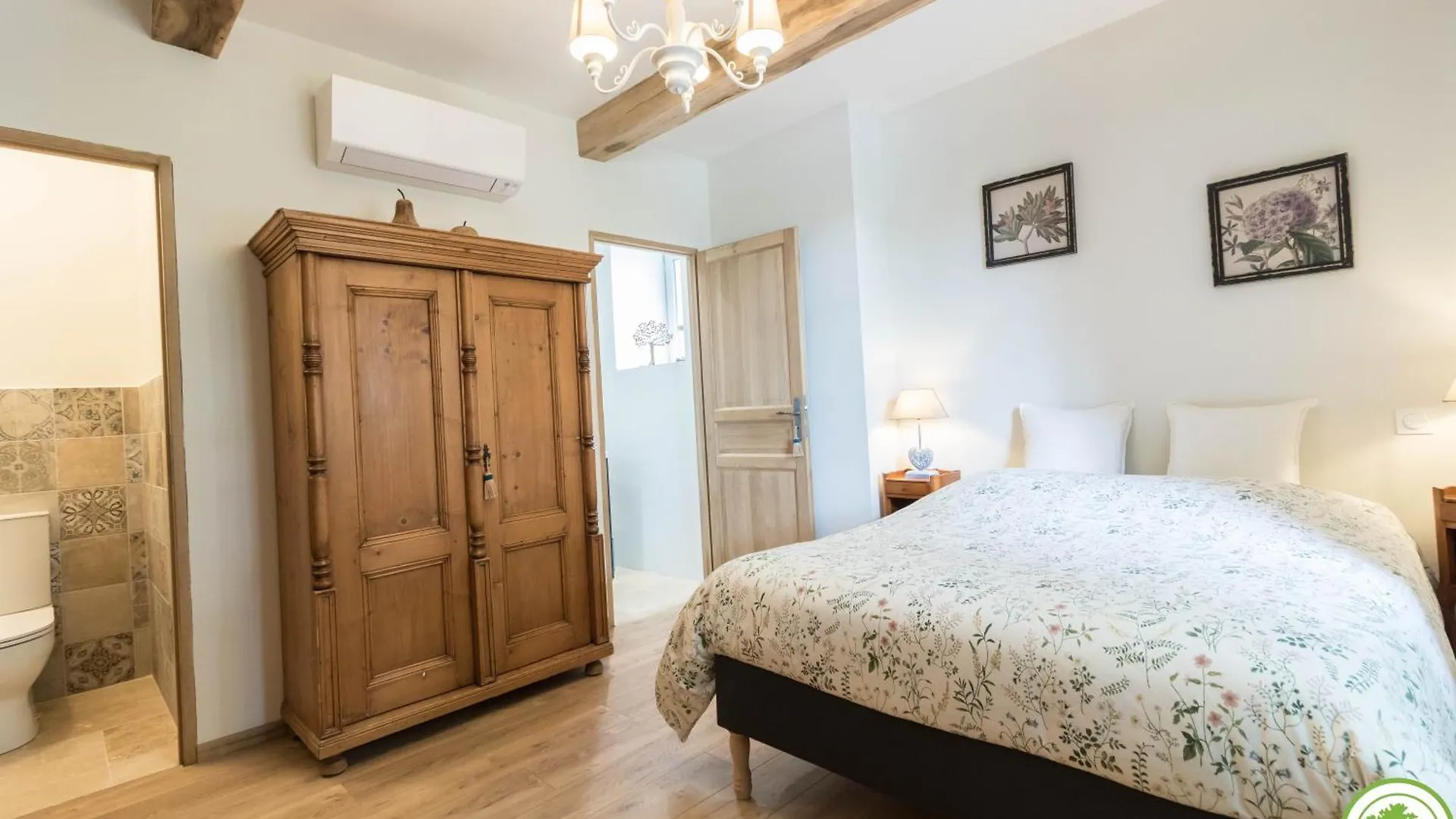 Bed & Breakfast Maison D'Hotes 